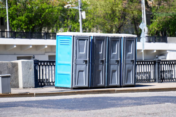 Porta potty delivery and setup in Niceville, FL